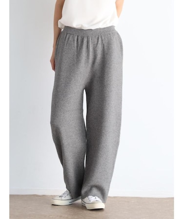 カーブシルエットニットパンツ