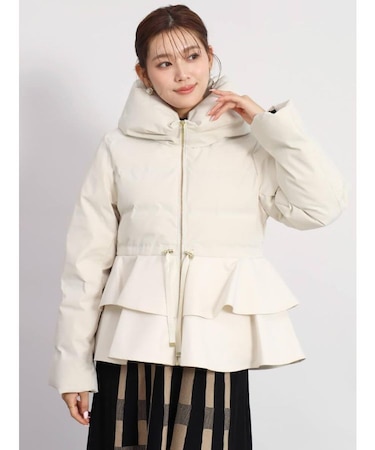 フリルペプラムダウンコート