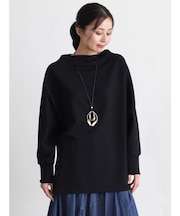 ボトルネックカットソー