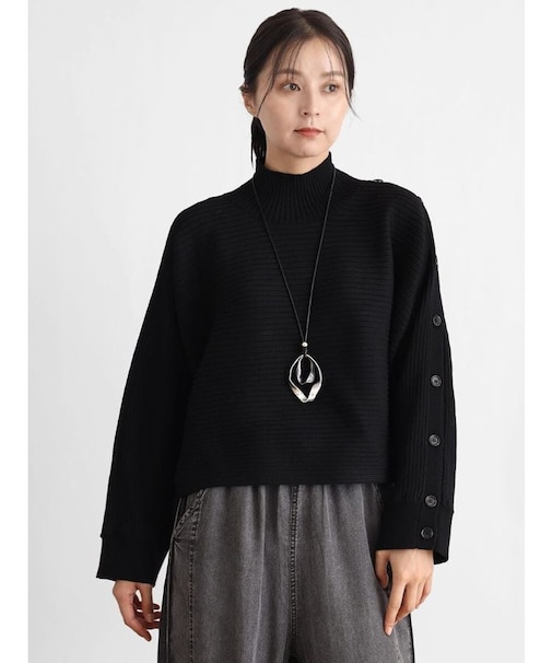 アームデザインクロップドニット