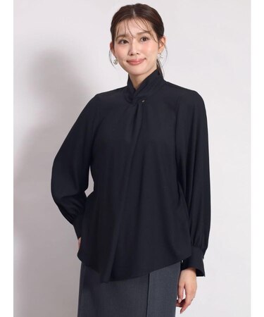 ネジリネックスタンドカラーブラウス