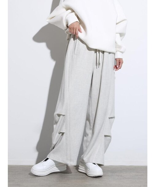 タックデザインサイドラインパンツ