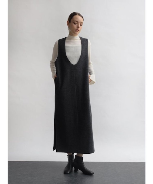 圧縮ウールUネックワンピース