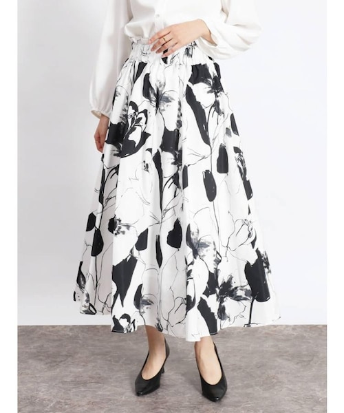 フラワープリントフレアスカート｜メドックの通販｜&mall（アンド