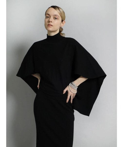 ハイネックポンチョニット