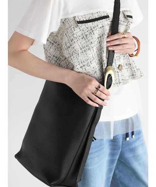 カウレザーワンハンドルバッグ