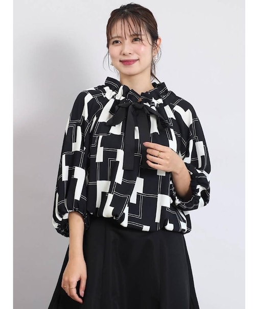 ジオメトリックギャザーカラーボリュームブラウス