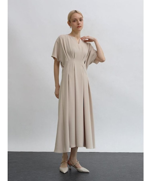 キーネックウエストタックワンピース