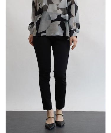 レギンスライクタイトパンツ