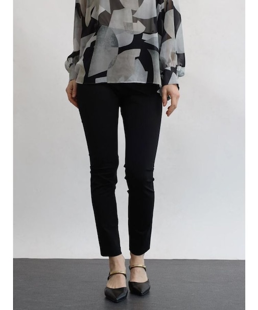 レギンスライクタイトパンツ