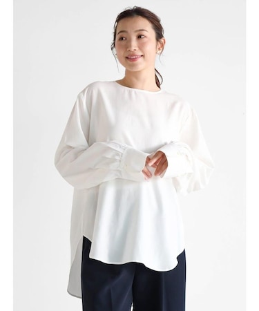 ヨークデザインラウンドカットブラウス