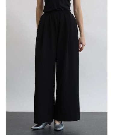 インタックワイドパンツ