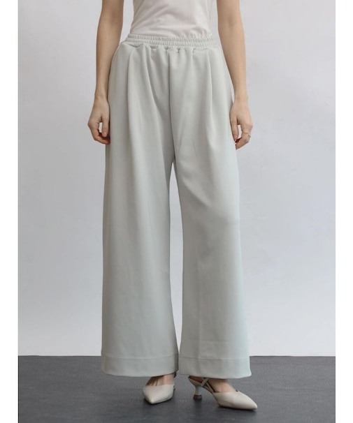 インタックワイドパンツ