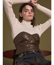 フェイクレザービスチェ