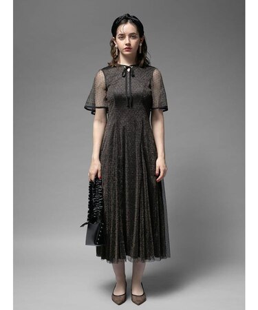 パイピングドットドレス