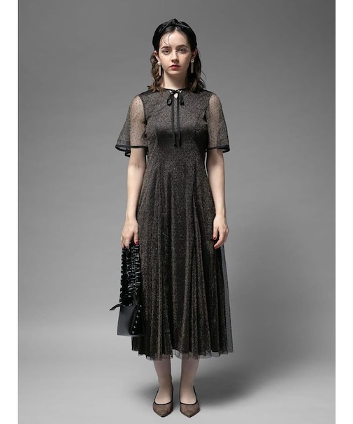 パイピングドットドレス