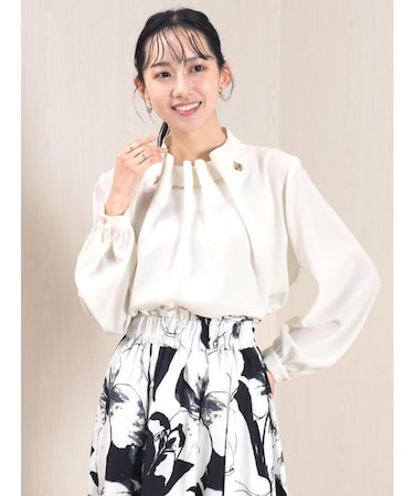 マンテルネックギャザーブラウス