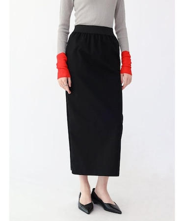 バックスリットタイトスカート