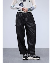 フェイクレザー切り替えカーブウェットパンツ