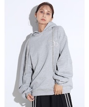 ビジュースピンドルフーディー