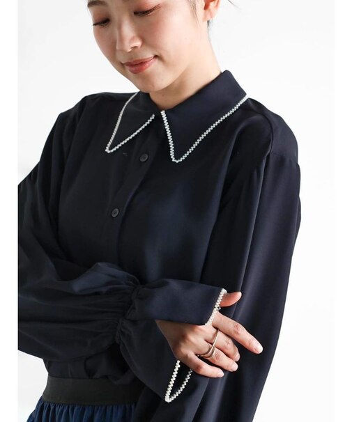 パールトリムブラウス