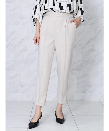 ワンタックセンタープレステーパードパンツ