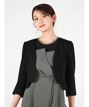 ペプラムデザインノーカラーショートジャケット