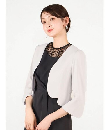 ペプラムデザインノーカラーショートジャケット