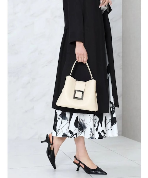 スクエアバックルハンドバッグ