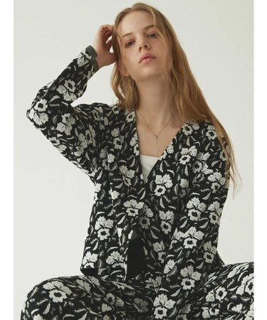 フラワーニットカーディガン