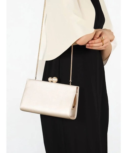 アクセントパールクラッチバック