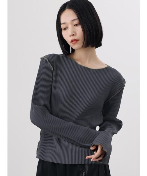 メロウ配色プリーツトップス