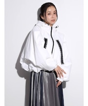 ロゴテープバルーンヘムジップジャケット