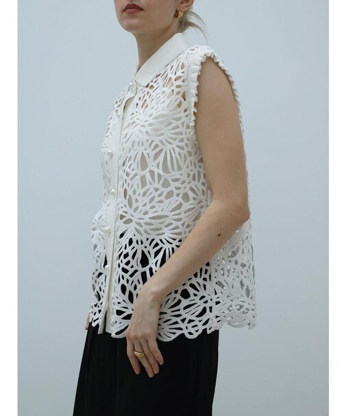 ケミカルレースノースリーブブラウス