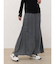 サイドタックセミフレアスカート