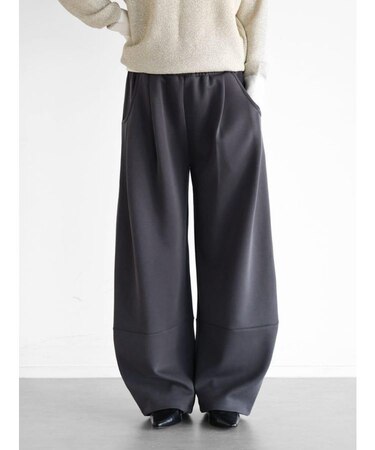 裾切替カーブパンツ