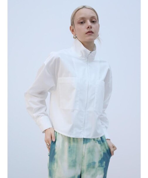 スタンドネックジップアップシャツ