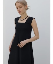 スクエアネックフレアニットワンピース