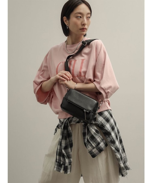 レザースクエアラインショルダーバッグ