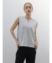 Vネックノースリーブラメニット