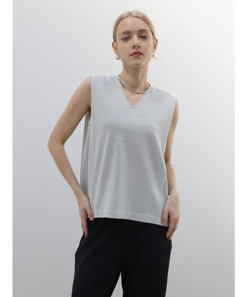 Vネックノースリーブラメニット