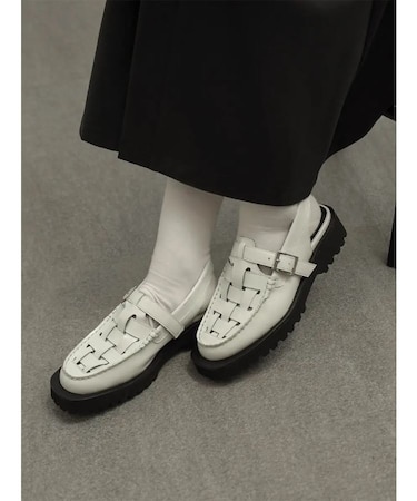 バックストラップグルカサンダル