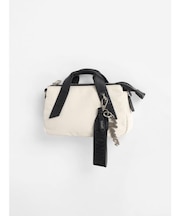 チャーム付きミニ2Wayバッグ