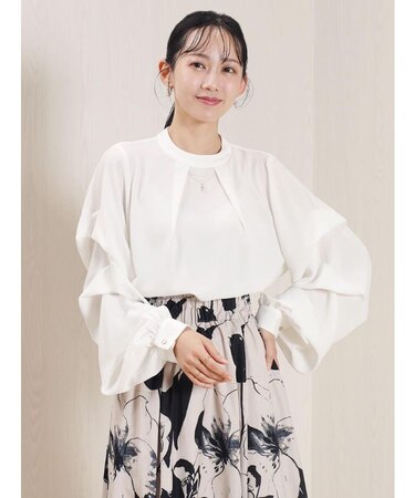 ボリュームタックスリーブブラウス