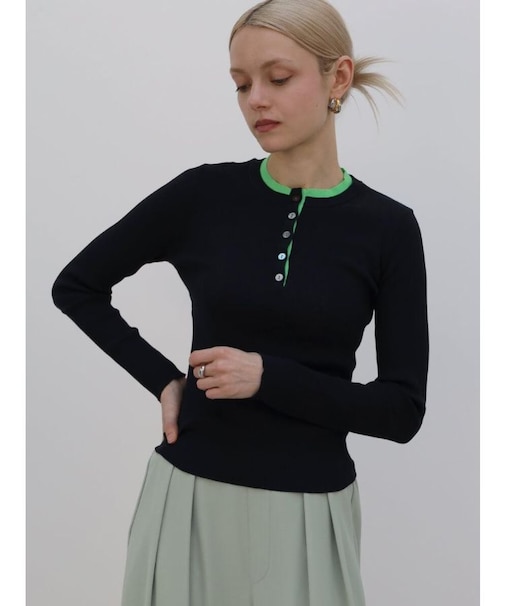 ヘンリーネックバイカラーリブニット