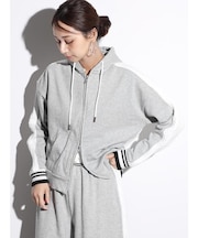 ケーブル編みデザインフーディー