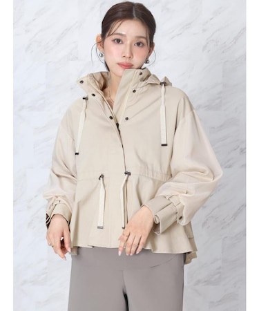 ペプラムマウンテンパーカー