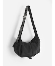 ミリタリーライクショルダーバッグ