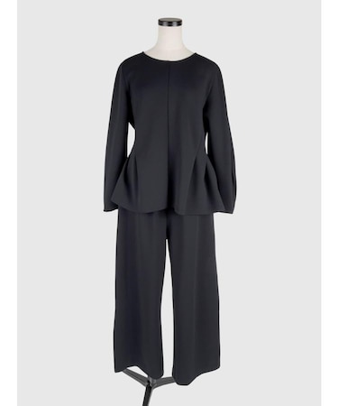 フレアトップス&ワイドパンツセットアップ