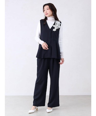 レースデザイントップス＆パンツセットアップ